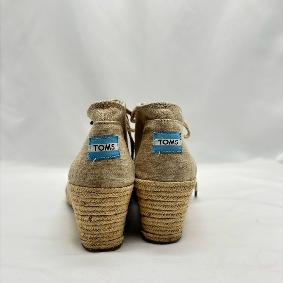 Toms cream color wedge heel botties size 7.5 - Picture 5 of 8